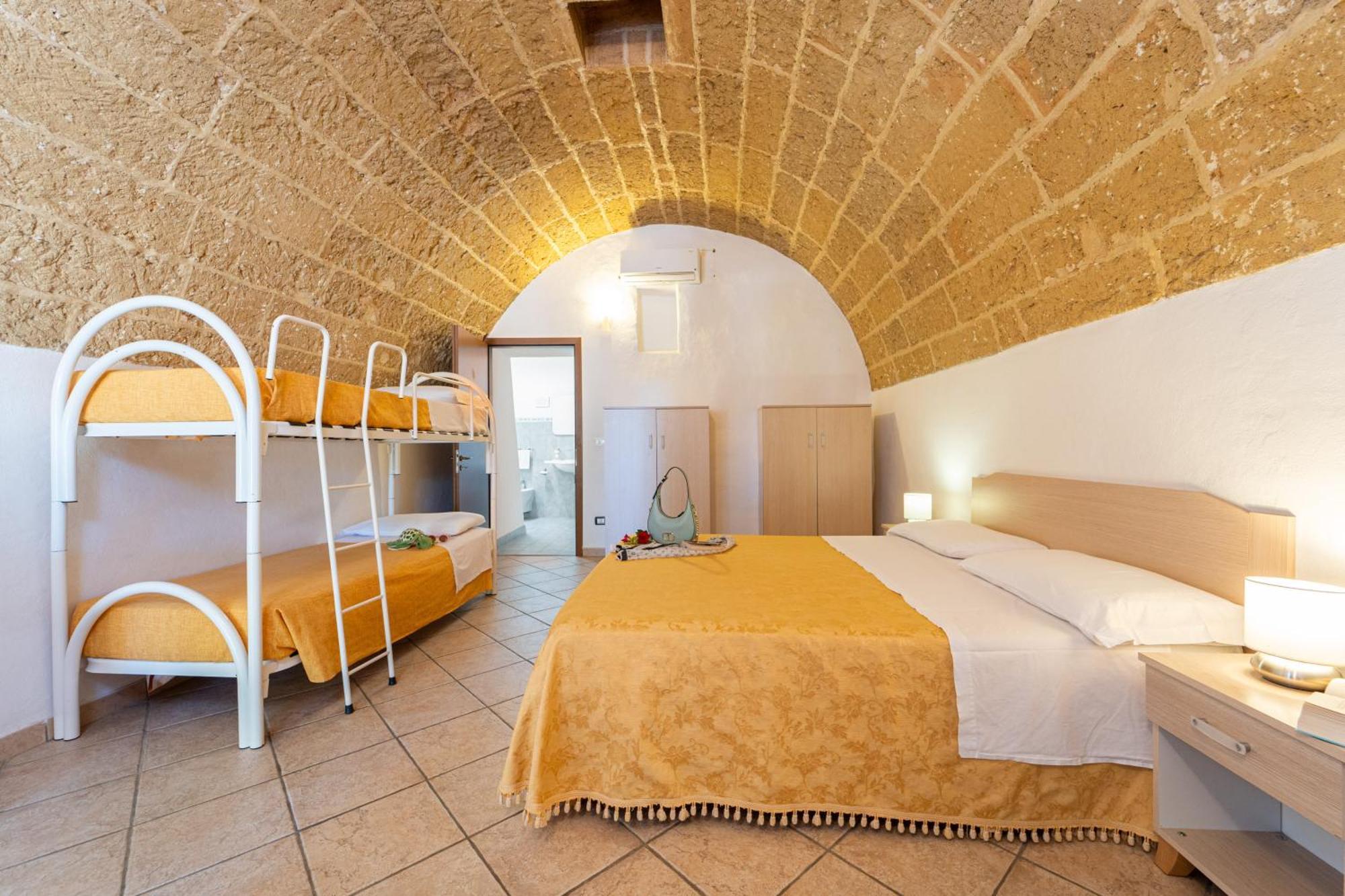 Hotel Masseria Le Pajare Presicce Exterior foto